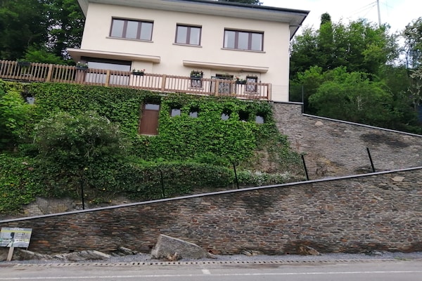 Ruim vakantiehuis met 5 slaapkamers en panoramisch uitzicht in La Roche-en-Ardenne - thumbnail 6
