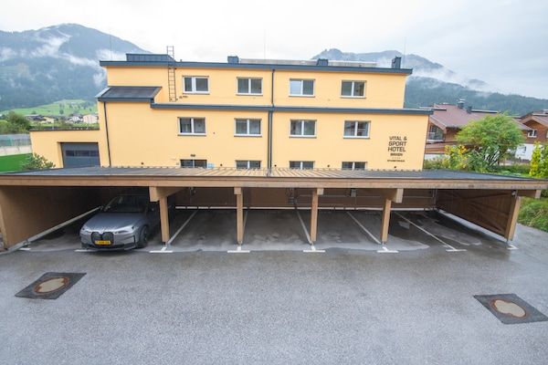9-persoons appartement aan de piste in centrum Brixen im Thale - thumbnail 6