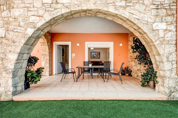 Villa Silveria: Authentiek Kreta met panoramisch uitzicht op de Witte Bergen - thumbnail 5