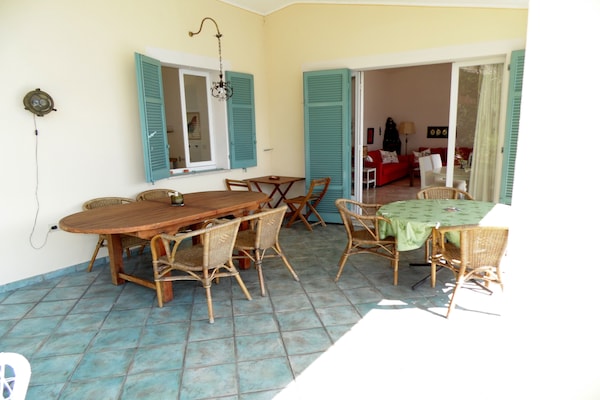 Vakantiehuis Vignabuona: Ruime villa direct aan het Comomeer in Menaggio - thumbnail 5