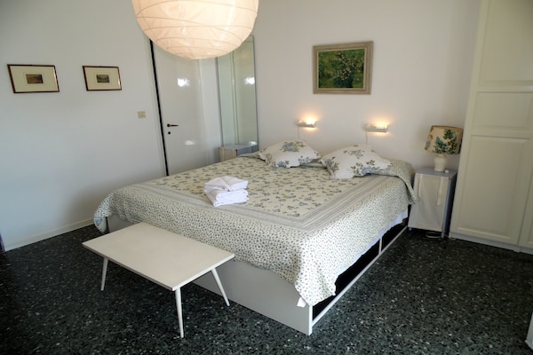 Vakantiehuis Vignabuona: Ruime villa direct aan het Comomeer in Menaggio - thumbnail 4