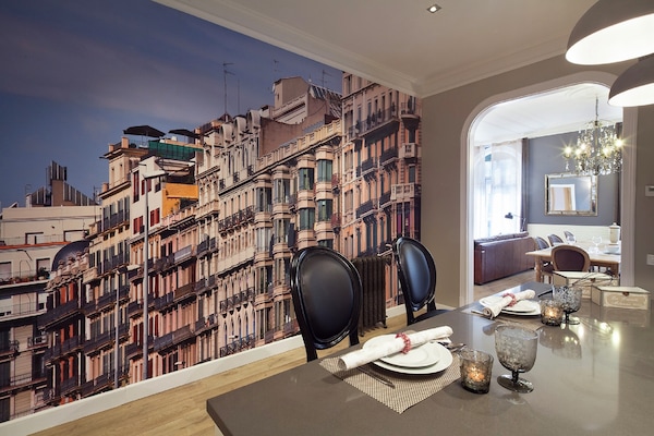 Catalunya Palace Apartment - Barcelona