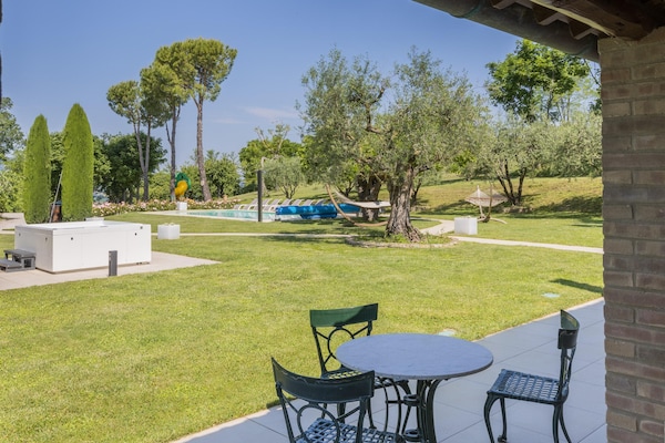 Centraal gelegen villa in Sant'ippolito voor 11 personen - thumbnail 6