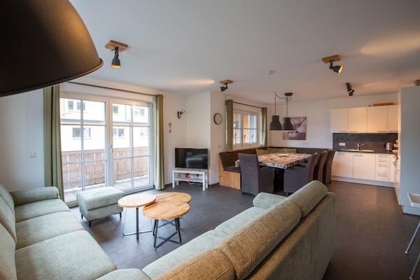 Aan de piste: Ruim appartement voor 10 personen in Brixen im Thale - thumbnail 2