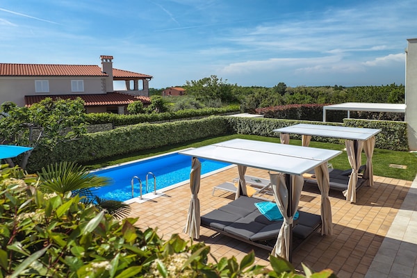 Villa Sky Dream: Jouw oase van rust met privézwembad nabij Novigrad - thumbnail 5