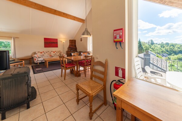 Rustiek bosappartement voor 5 aan de Semois in Bouillon - thumbnail 3