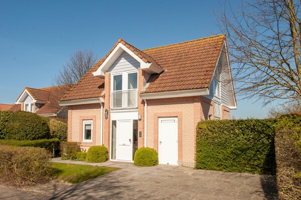 Vrijstaande villa in Noordzee Résidence De Banjaard, 6 personen, 95m² - thumbnail 1