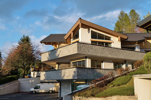 An der Piste 3 Alpendorf in Austria - a perfect villa in Austria?