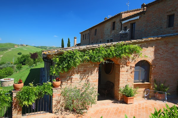 Sfeervolle boerderij Biancospino in het hart van Montalcino - thumbnail 5