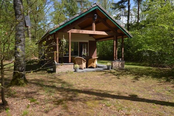 Romantisch landgoed met sauna, tuin en golf in Limburg - thumbnail 1