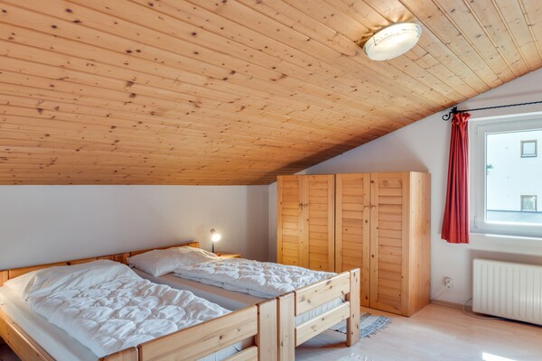 Ruim vrijstaand chalet voor 8 personen aan de bosrand bij Maishofen - thumbnail 5