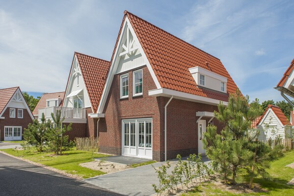 Elegante villa in jaren 30-stijl op exclusief vakantiepark Dishoek - thumbnail 1