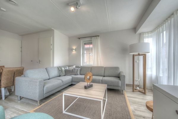 Elegante jaren 30-villa met privétuin, 3 slaapkamers en badkamers in Dishoek - thumbnail 2