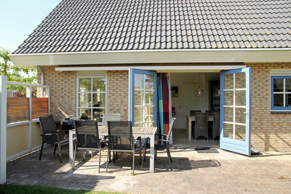 Villa Jean: Vrijstaand vakantiehuis met omheinde tuin in bosrijk Schoorl - thumbnail 5