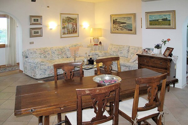 Ruim vakantiehuis met panoramisch zeezicht in de Toscaanse heuvels - thumbnail 3