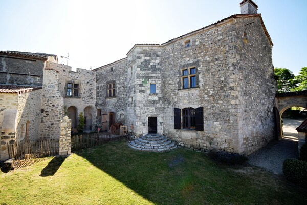 chateau-dagen-principale