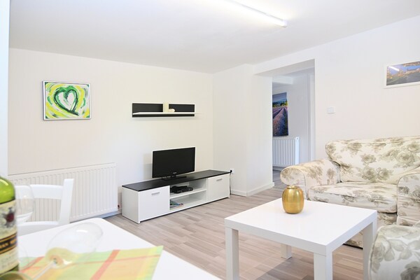 Im Ries III: Modern appartement in het Sauerlandse bos, 4 km van de skilift - thumbnail 2