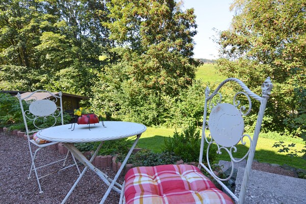 Im Ries III: Modern appartement in het Sauerlandse bos, 4 km van de skilift - thumbnail 6