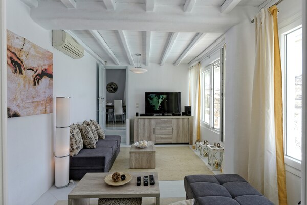 Villa Harmony: Elegante villa met privézwembad nabij Kalafatis strand - thumbnail 2