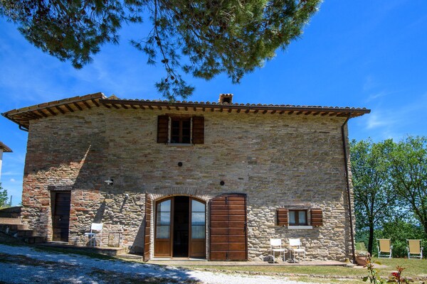 Rustiek landhuis Borgo Due in Sant'angelo in Vado - thumbnail 1