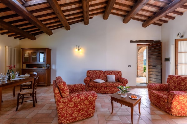Rustiek landhuis Borgo Quattro in Sant'angelo in Vado - thumbnail 3