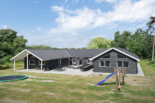 Luxe vakantiehuis met zwembad en wellness in Nexø, Bornholm - thumbnail 2
