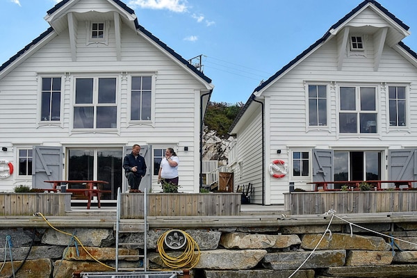 Lichtrijk vakantiehuis direct aan de fjord in Urangsvåg - thumbnail 3