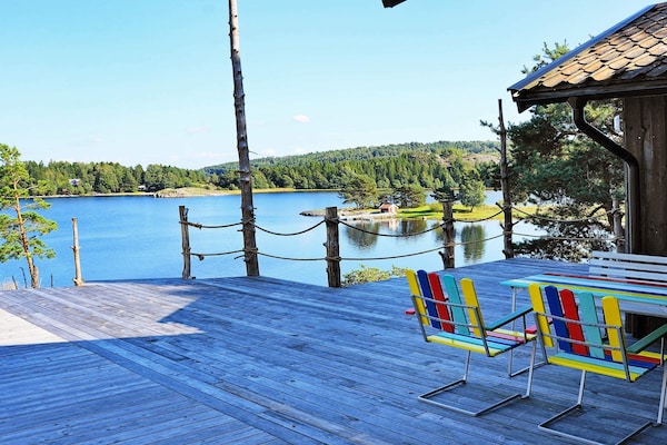 Aan zee gelegen vakantiehuis in Henån voor 6 personen - thumbnail 1