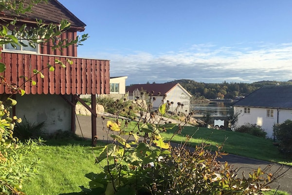 Sfeervol vakantiehuis Eldhuset met fjordzicht in Averøy - thumbnail 3
