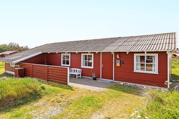 Op 500 m van zee: Rustiek vakantiehuis in Frøstrup voor 5 personen - thumbnail 1