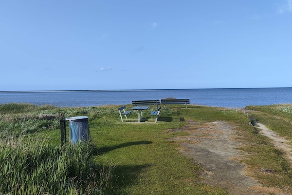 8-persoons vakantiehuis in Ørsted op 300 meter van zee - thumbnail 4