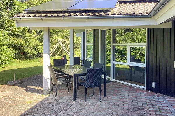 Luxe vakantiehuis voor 12 personen met zwembad en sauna, 800m van zee - thumbnail 2