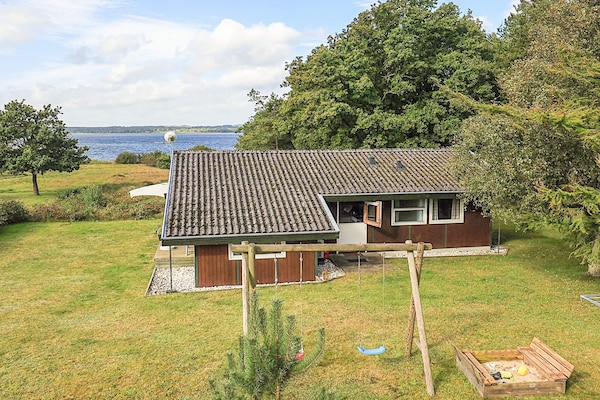 Vrijstaand vakantiehuis op 10 meter van zee in Skals met ruimte voor 8 personen - thumbnail 2