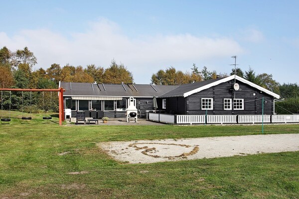 15-persoons vakantiehuis in Hals op 400m van zee met pool en sauna - thumbnail 2
