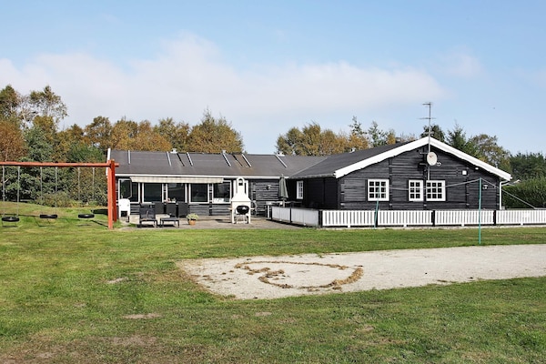 15-persoons vakantiehuis in Hals op 400m van zee met pool en sauna - thumbnail 2