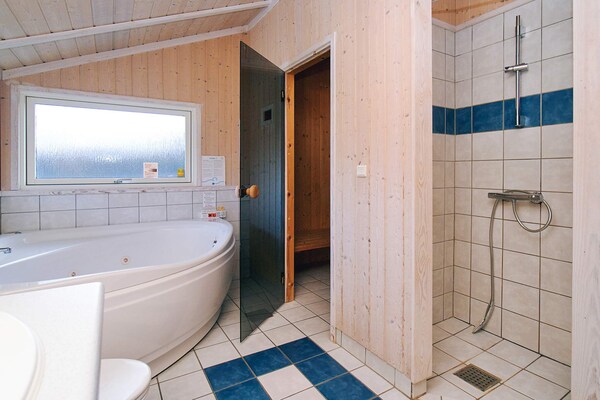 Op 500 m van zee: Gezellig vakantiehuis in Asnæs voor 7 personen - thumbnail 4