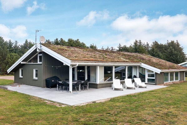 Ruim vakantiehuis met privézwembad en sauna op 900m van het strand - thumbnail 2