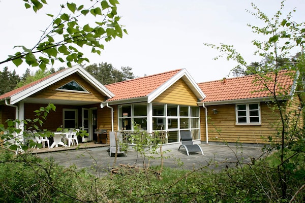Ruim vakantiehuis voor 10 personen met sauna en whirlpool op 600m van zee - thumbnail 3