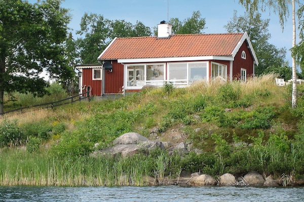 Vrijstaand vakantiehuis aan het meer in Åtvidaberg, Zweden - thumbnail 3