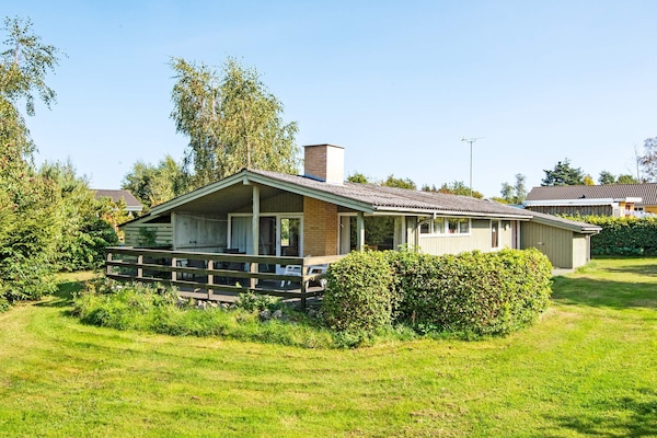 6-persoons vakantiehuis in Glesborg op 500 meter van zee - thumbnail 1