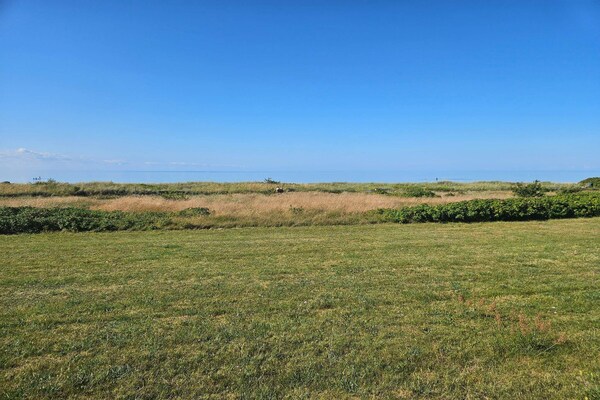 Aan zee: Ruim vakantiehuis in Glesborg met panoramisch uitzicht - thumbnail 3