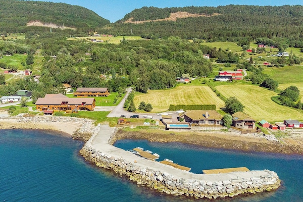 15-persoons vakantiehuis in Eidsvåg op 1,5 km van de piste - thumbnail 2