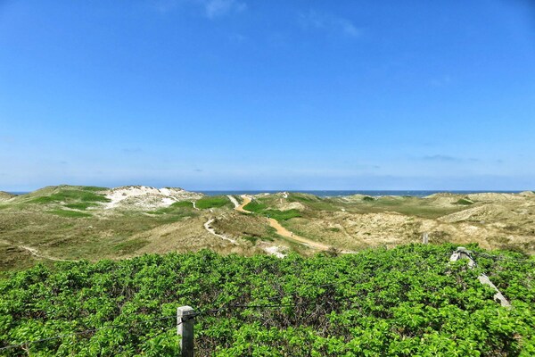 Vrijstaand duinhuis bij Hvide Sande met uitzicht op vuurtoren en zee op 800m - thumbnail 2