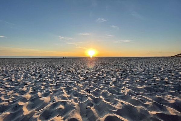 Vrijstaand duinhuis bij Hvide Sande met uitzicht op vuurtoren en zee op 800m - thumbnail 6