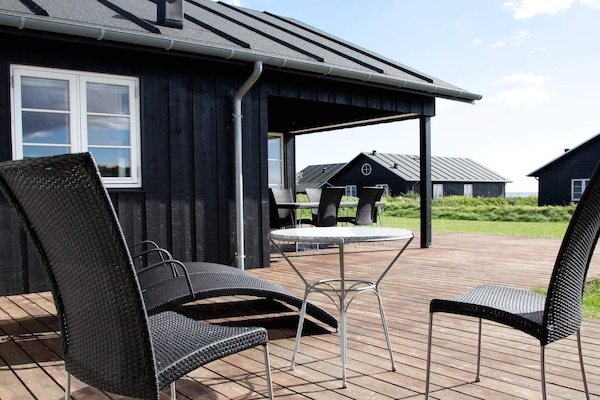 Ruim vakantiehuis met sauna & whirlpool, 130m van zee bij Nysted - thumbnail 2
