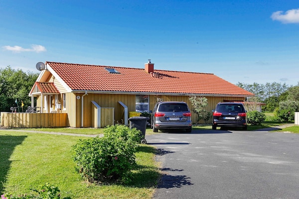 12-persoons vakantiehuis in Ottendorf op 1,5 km van zee - thumbnail 4