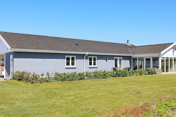 Panoramavakantiehuis aan de Limfjord bij Skals voor 8 personen - thumbnail 1