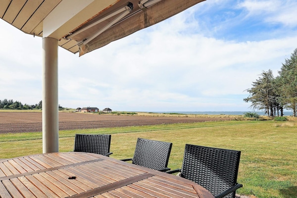 Vrijstaand vakantiehuis met sauna, whirlpool en panoramisch uitzicht op de Limfjord - thumbnail 4