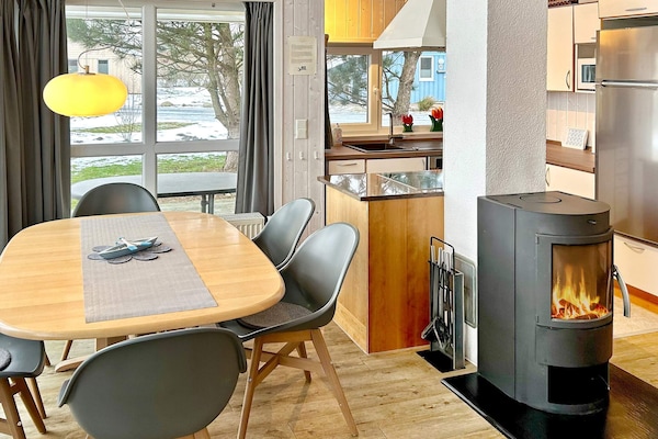 Modern vakantiehuis in Deense stijl met sauna, jacuzzi en uitzicht op het water - thumbnail 5