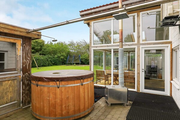 Op 300 m van zee: ruim vakantiehuis voor 12 personen in Vinderup - thumbnail 3